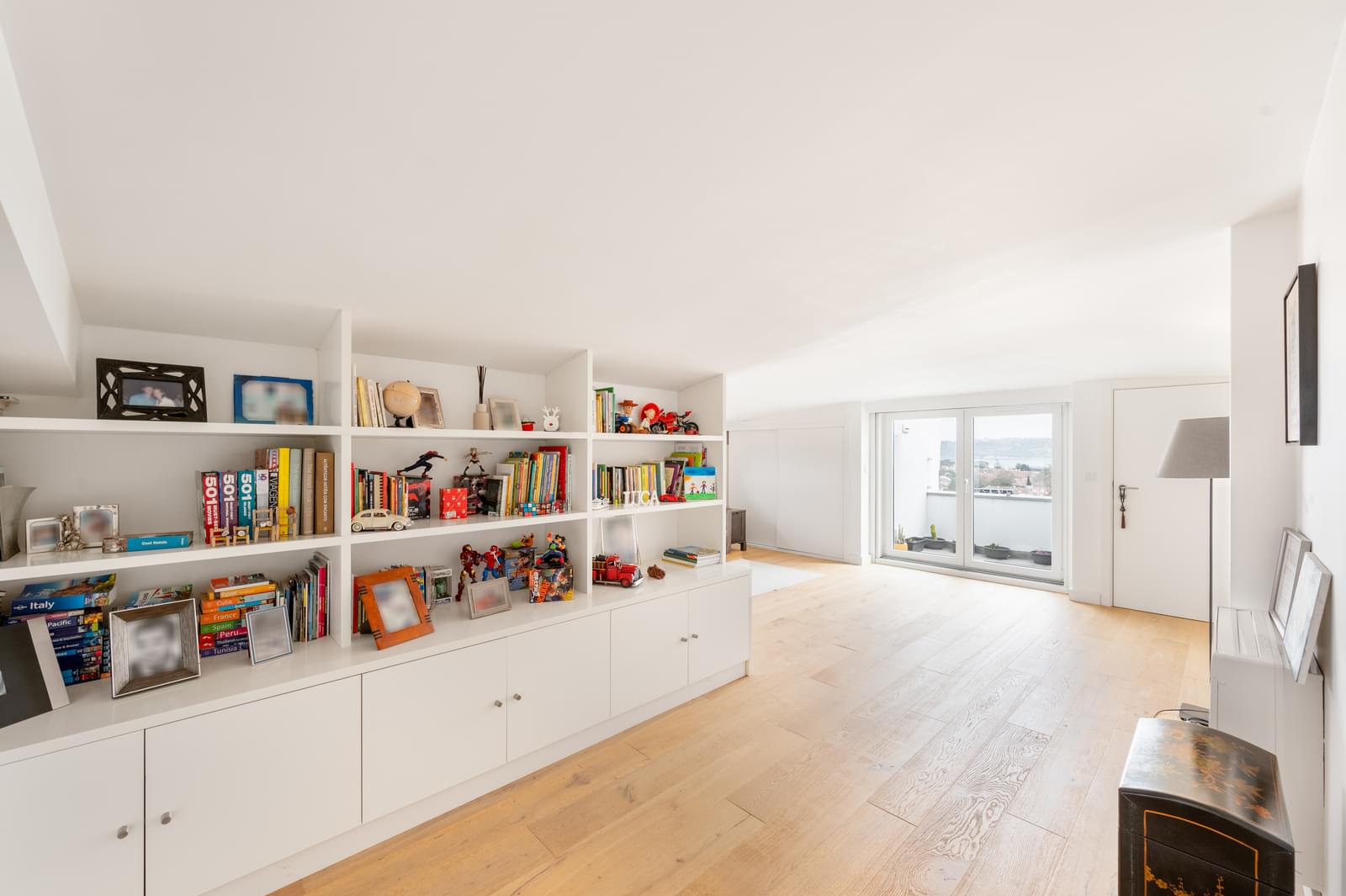 Moradia T7 com piscina, Restelo, Lisboa - Imagem 32
