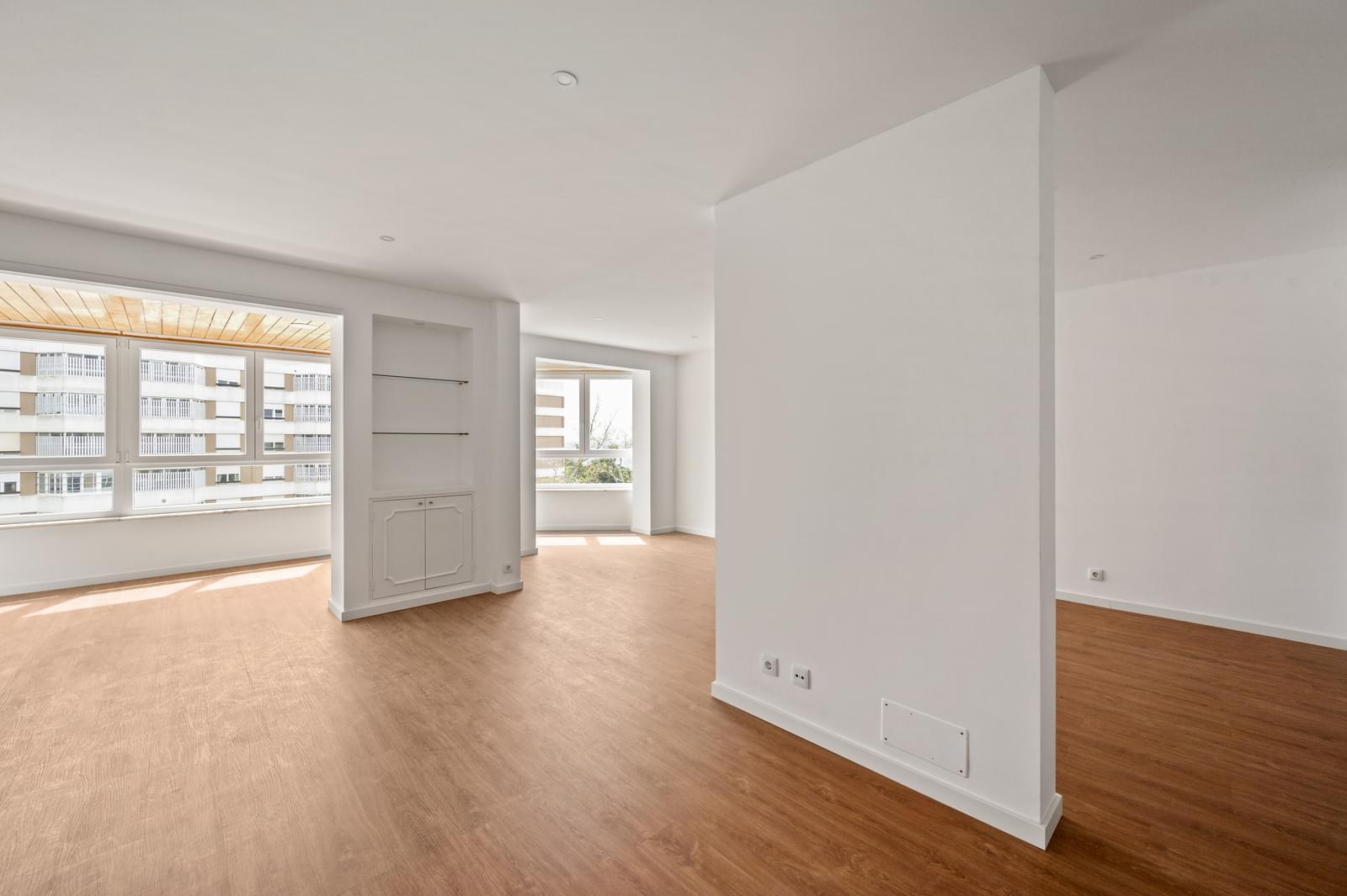 Apartamento T4 com estacionamento, Alto da Barra, Oeiras - Imagem 2