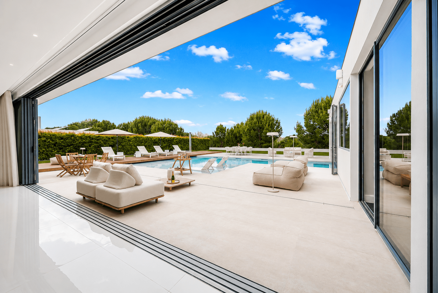 6 Bedroom Villa/Townhouse's Image 5