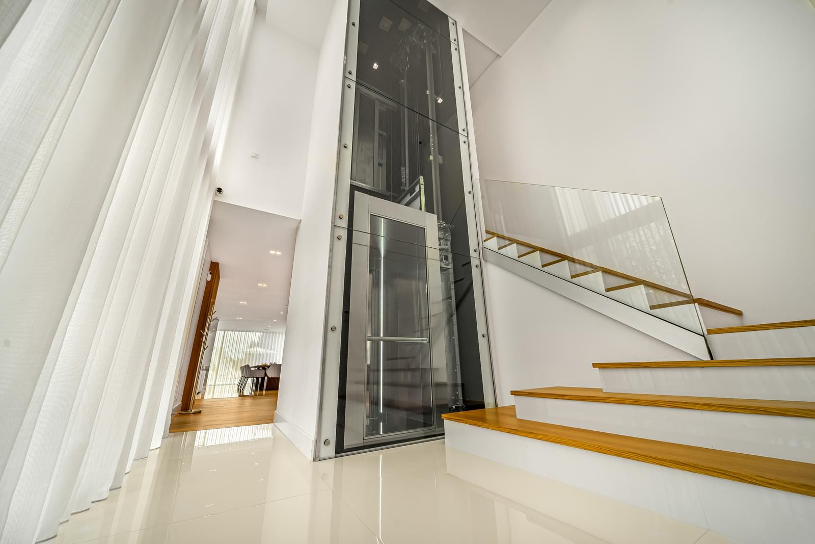 6 Bedroom Villa/Townhouse's Image 7
