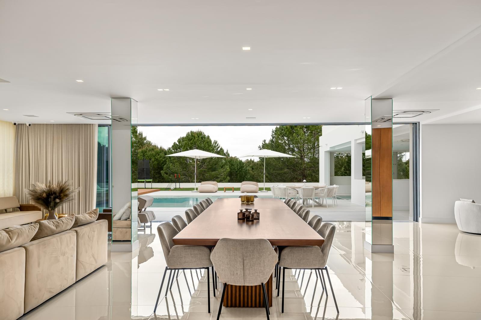 6 Bedroom Villa/Townhouse's Image 13