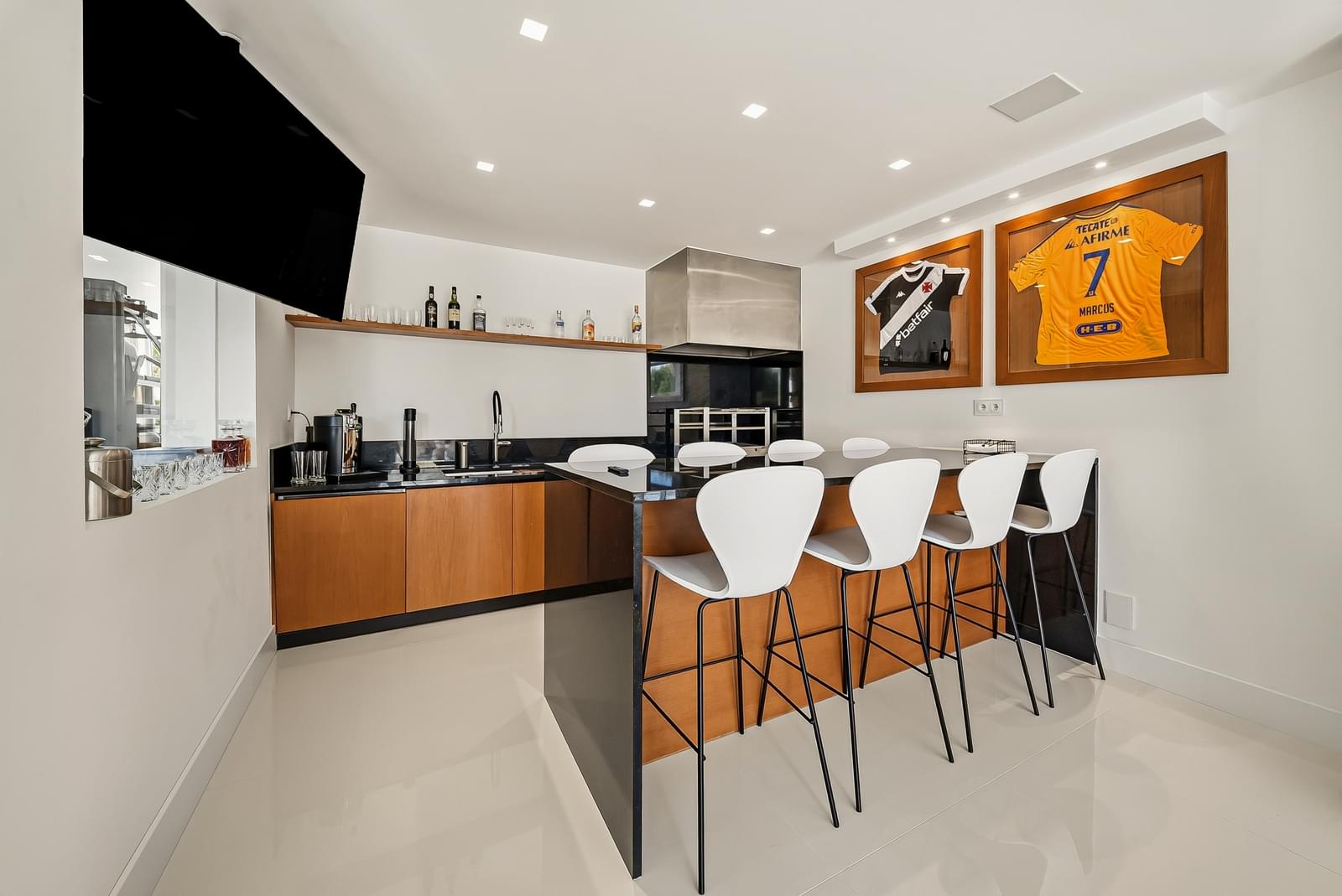 6 Bedroom Villa/Townhouse's Image 28
