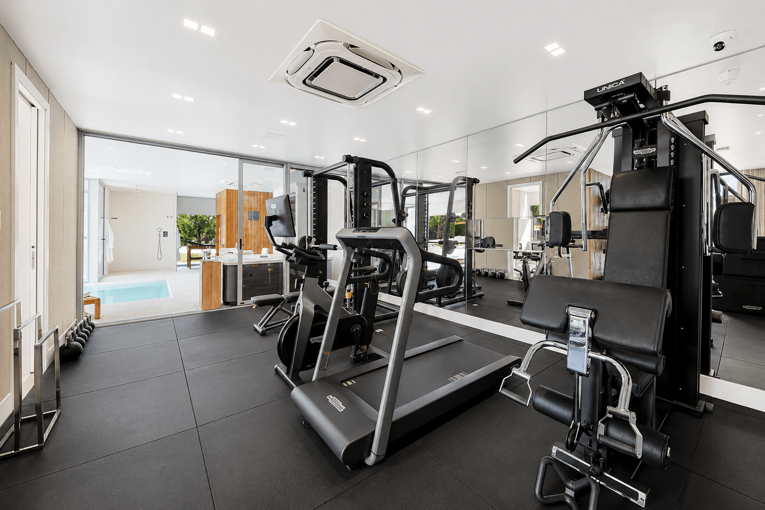 6 Bedroom Villa/Townhouse's Image 31