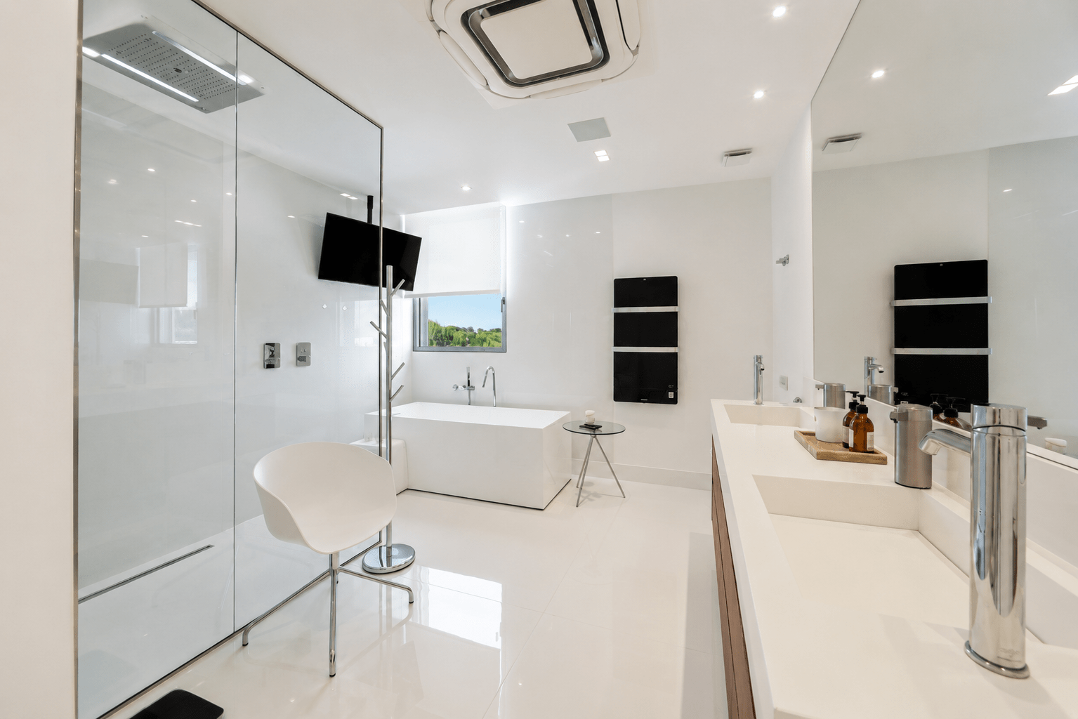6 Bedroom Villa/Townhouse's Image 59