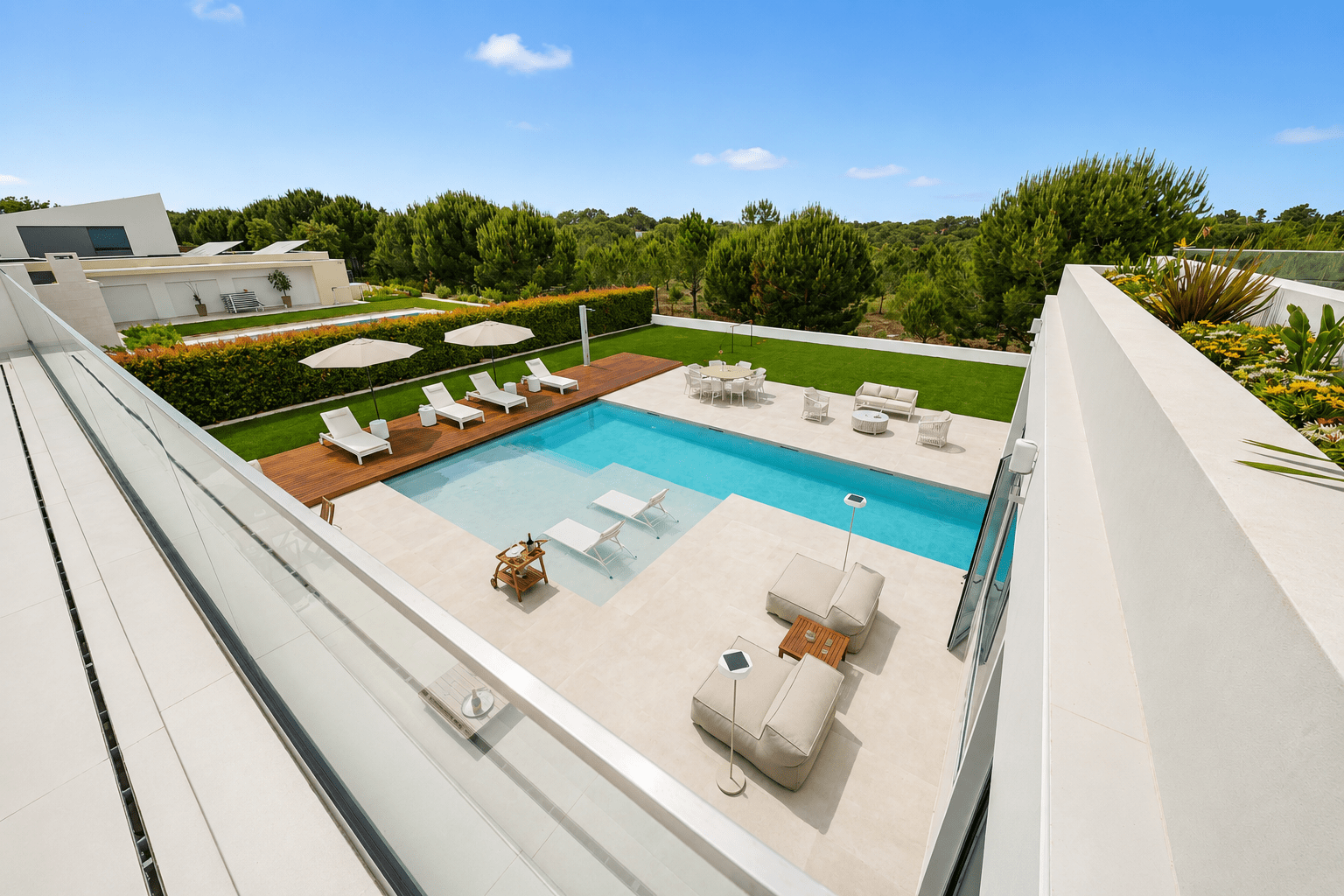 6 Bedroom Villa/Townhouse's Image 64