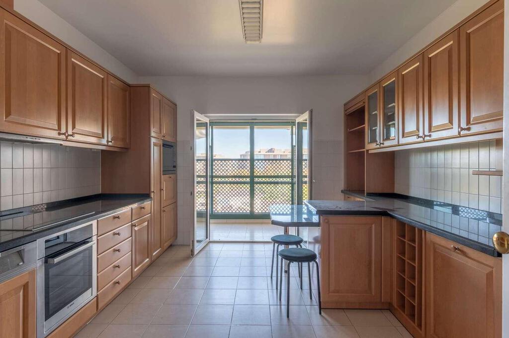 3 Bedroom Apartment with garden, Gandarinha, Cascais 2836744908