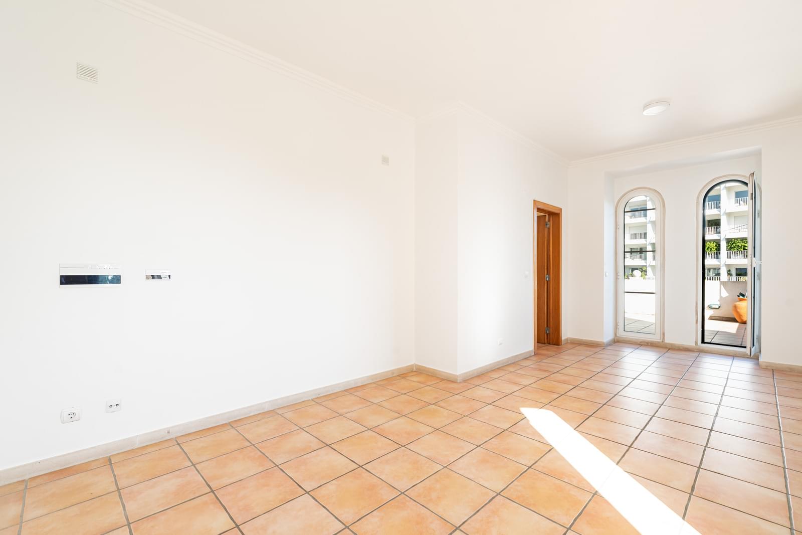 Apartamento T1 com estacionamento, Monte Estoril, Cascais - Imagem 9