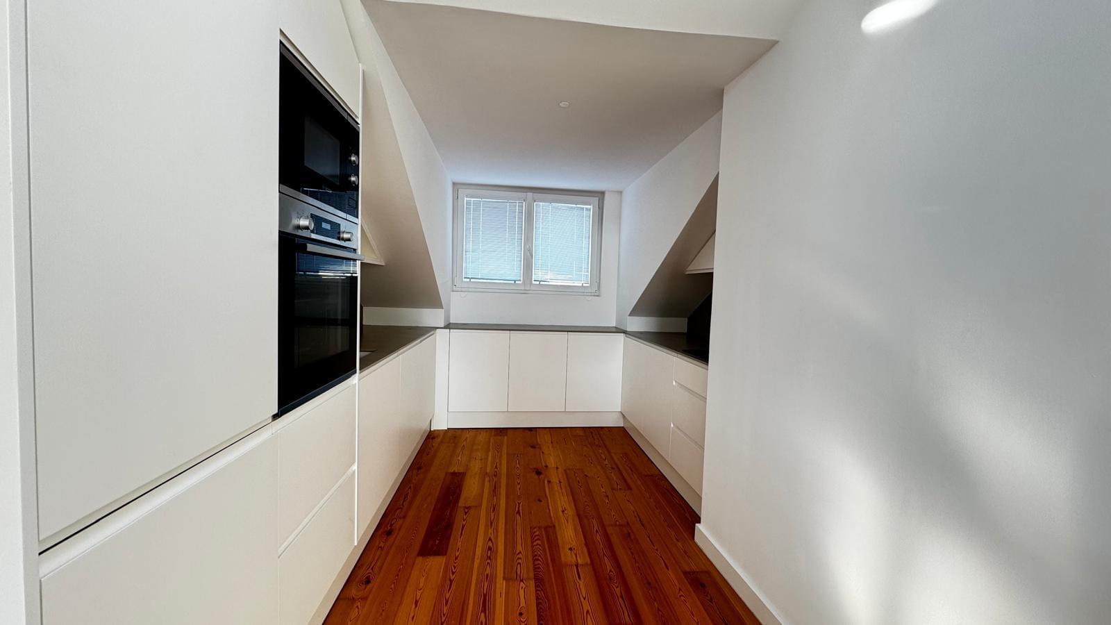 Apartamento T1 com vista, Lapa, Lisboa - Imagem 10