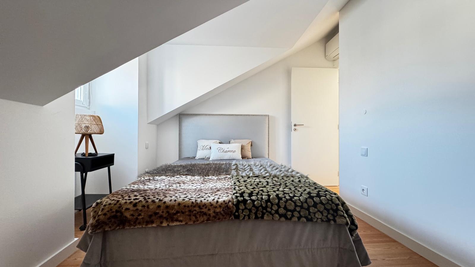Apartamento T1 com vista, Lapa, Lisboa - Imagem 12