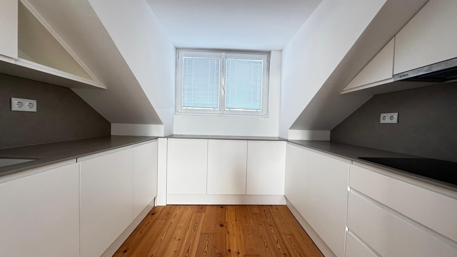 Apartamento T1 com vista, Lapa, Lisboa - Imagem 9