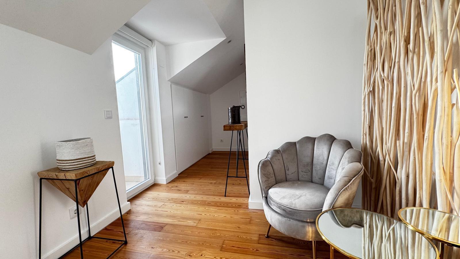 Apartamento T1 com vista, Lapa, Lisboa - Imagem 23