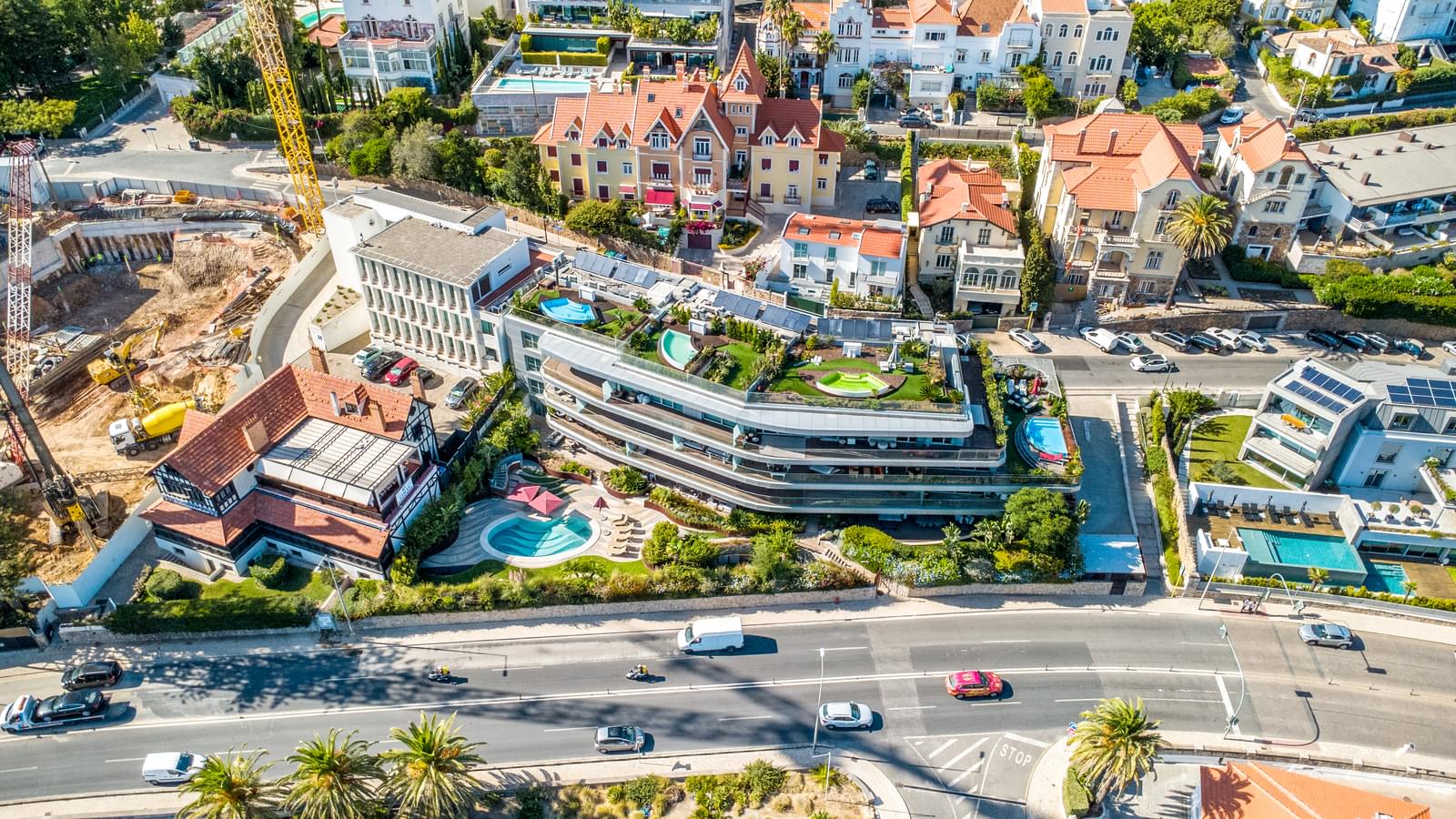 Apartamento T2 com piscina, Cascais - Imagem 1