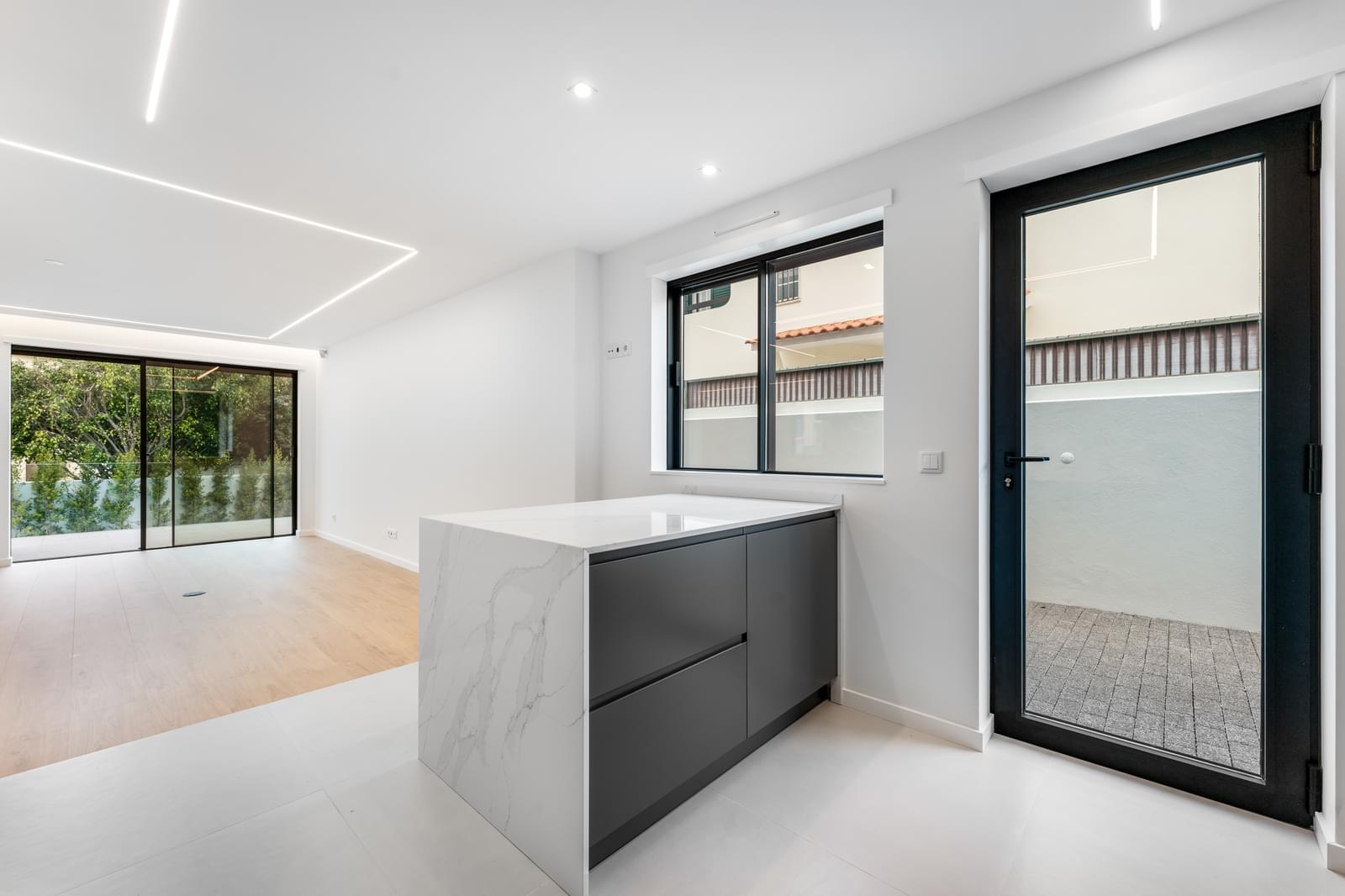 Moradia Isolada T4 + 2 com piscina, Aldeia de Juzo, Cascais - Imagem 8