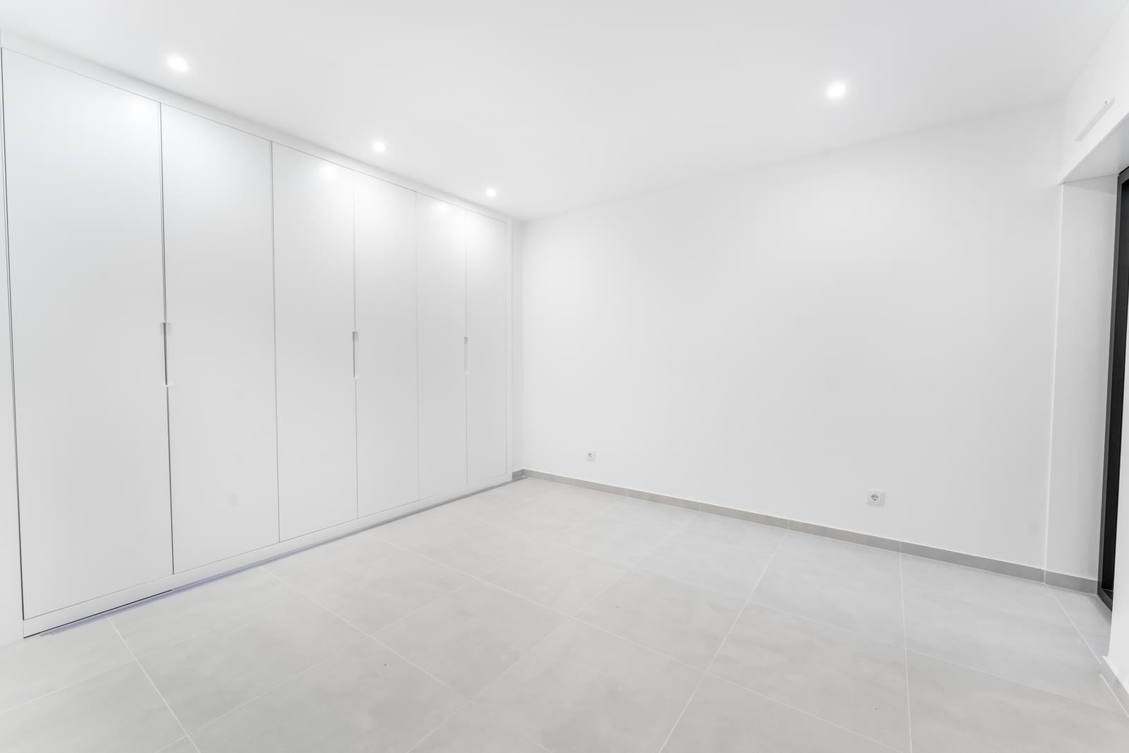 Moradia Isolada T4 + 2 com piscina, Aldeia de Juzo, Cascais - Imagem 31