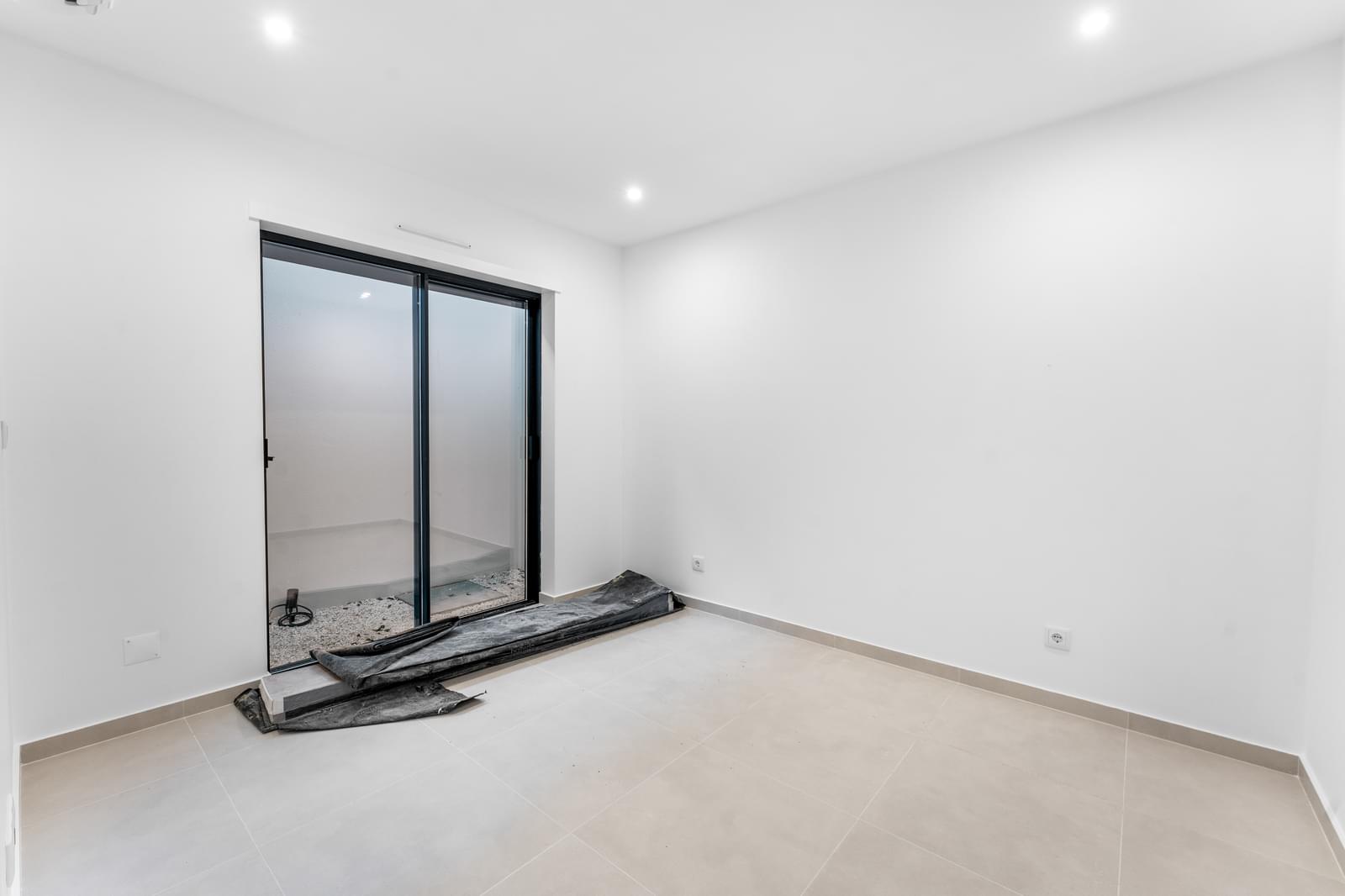 Moradia Isolada T4 + 2 com piscina, Aldeia de Juzo, Cascais - Imagem 32