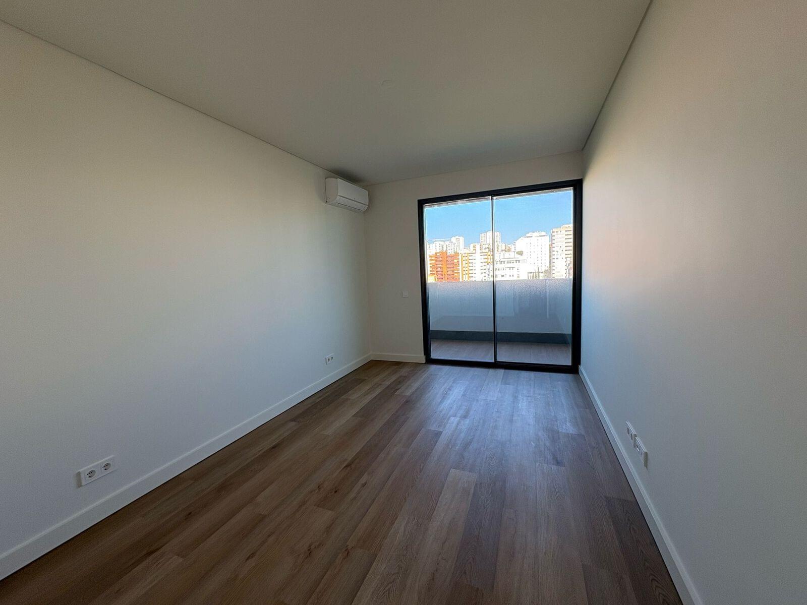 Apartamento T3 com piscina, Miraflores, Oeiras - Imagem 28