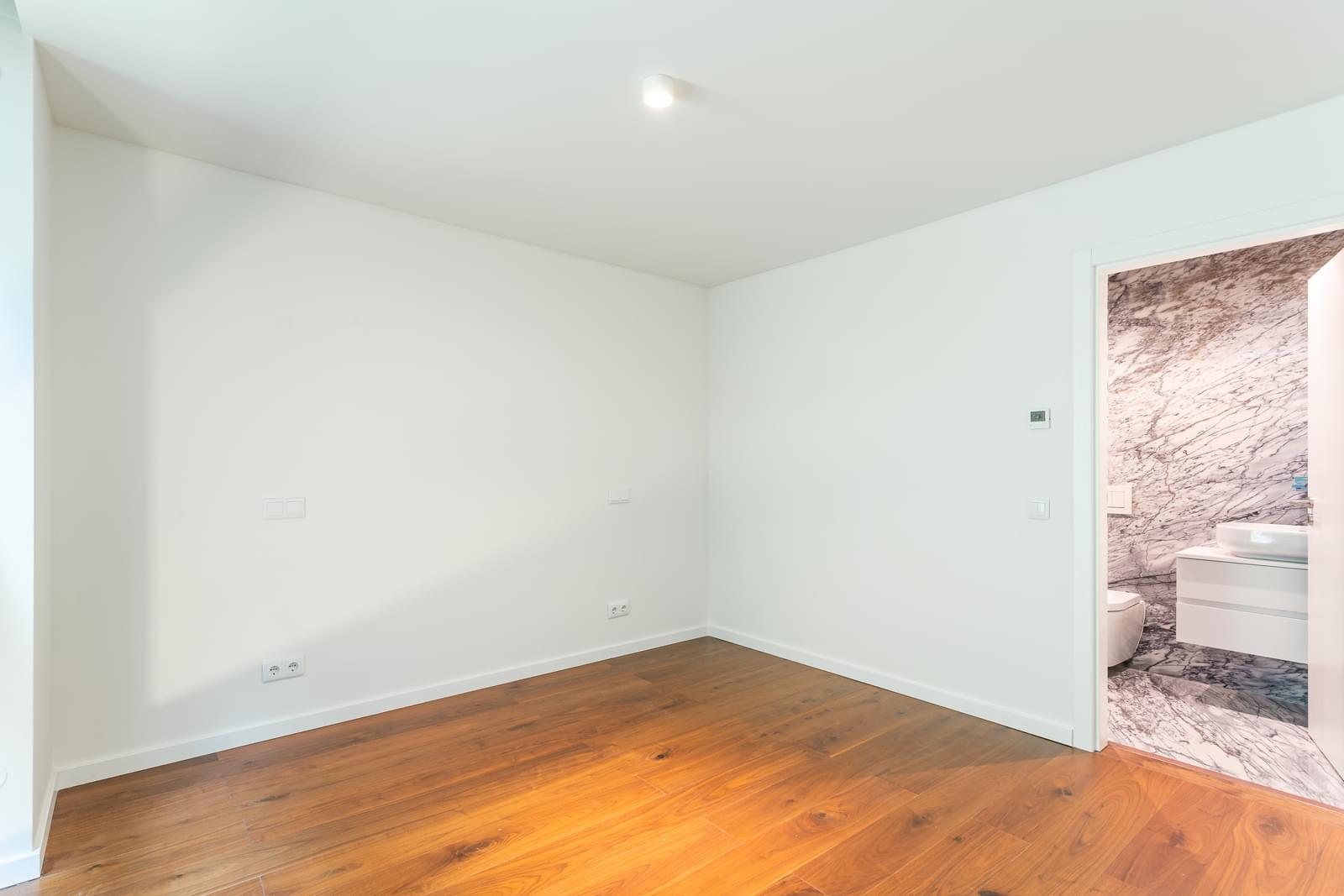 2 Bedroom Apartment/Flat's Image 22