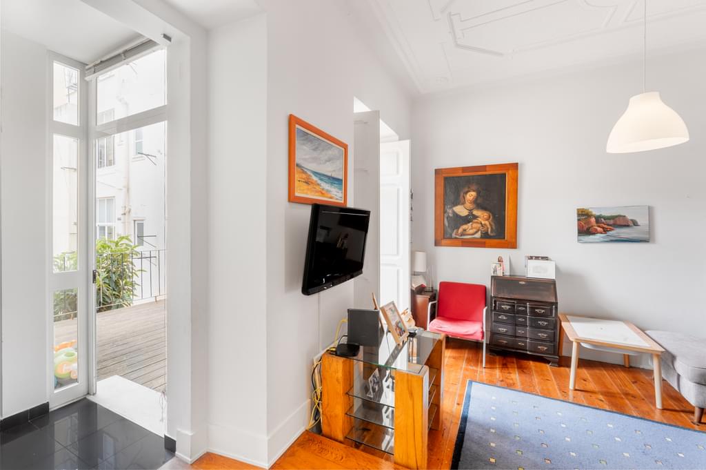2 Bedroom Apartment with a terrace, Campo de Ourique, Lisboa 286989212