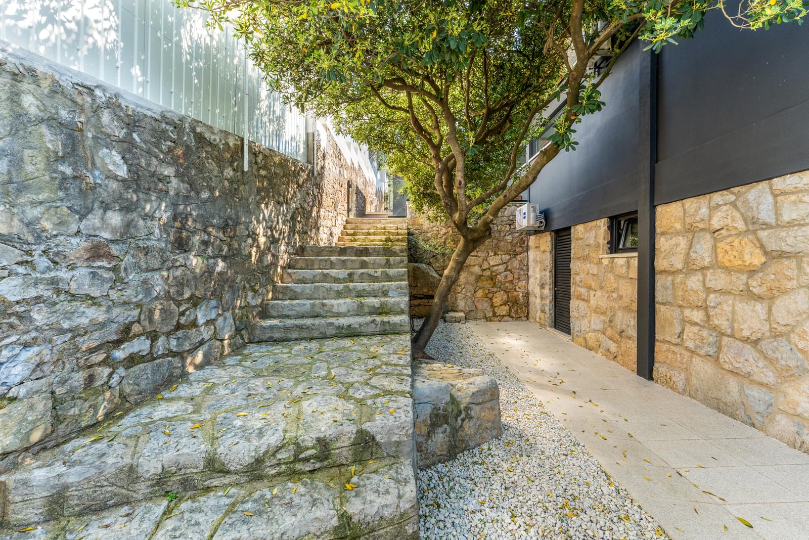 4 Bedroom Villa/Townhouse's Image 59
