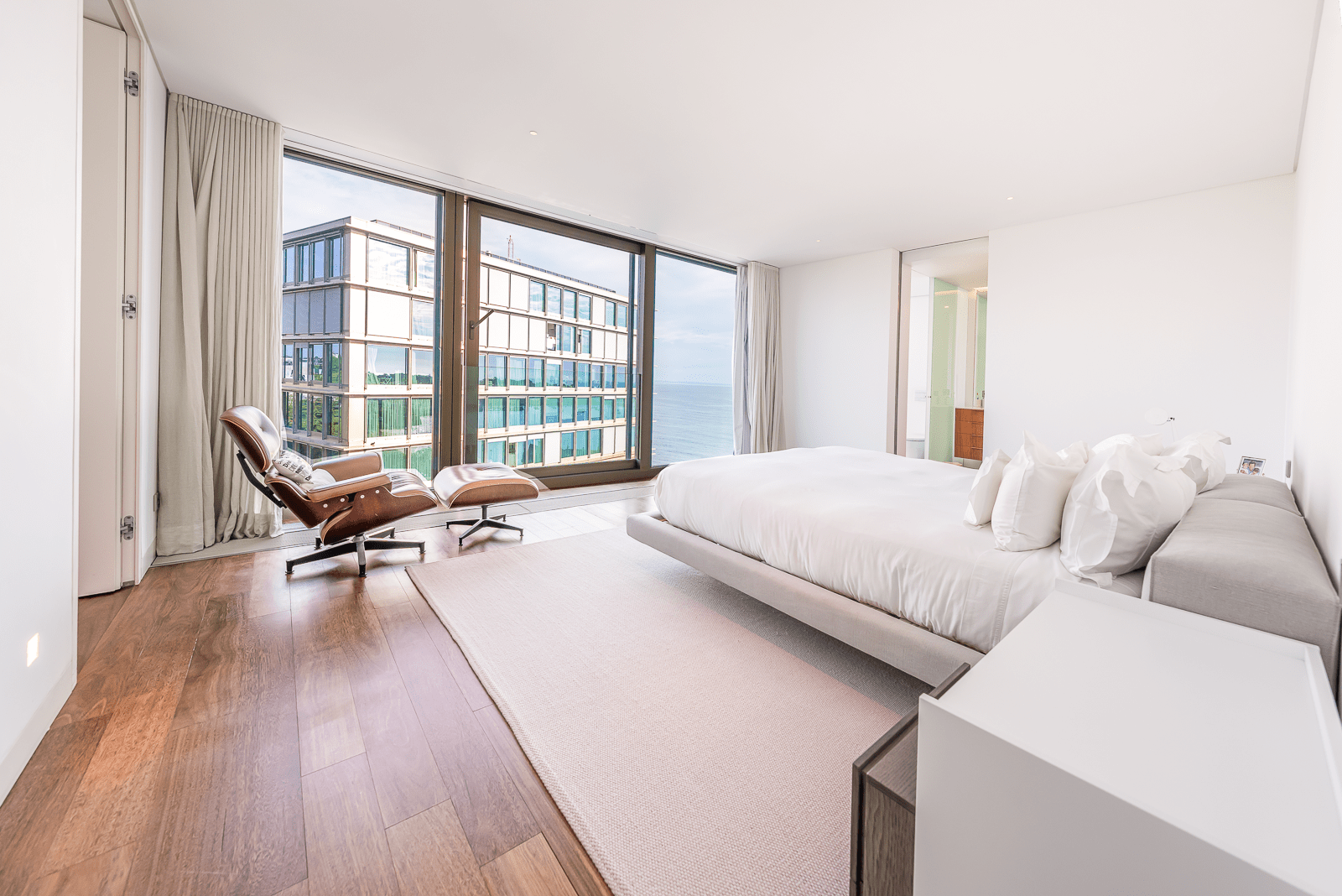 Apartamento T4 com piscina, Cascais - Imagem 14
