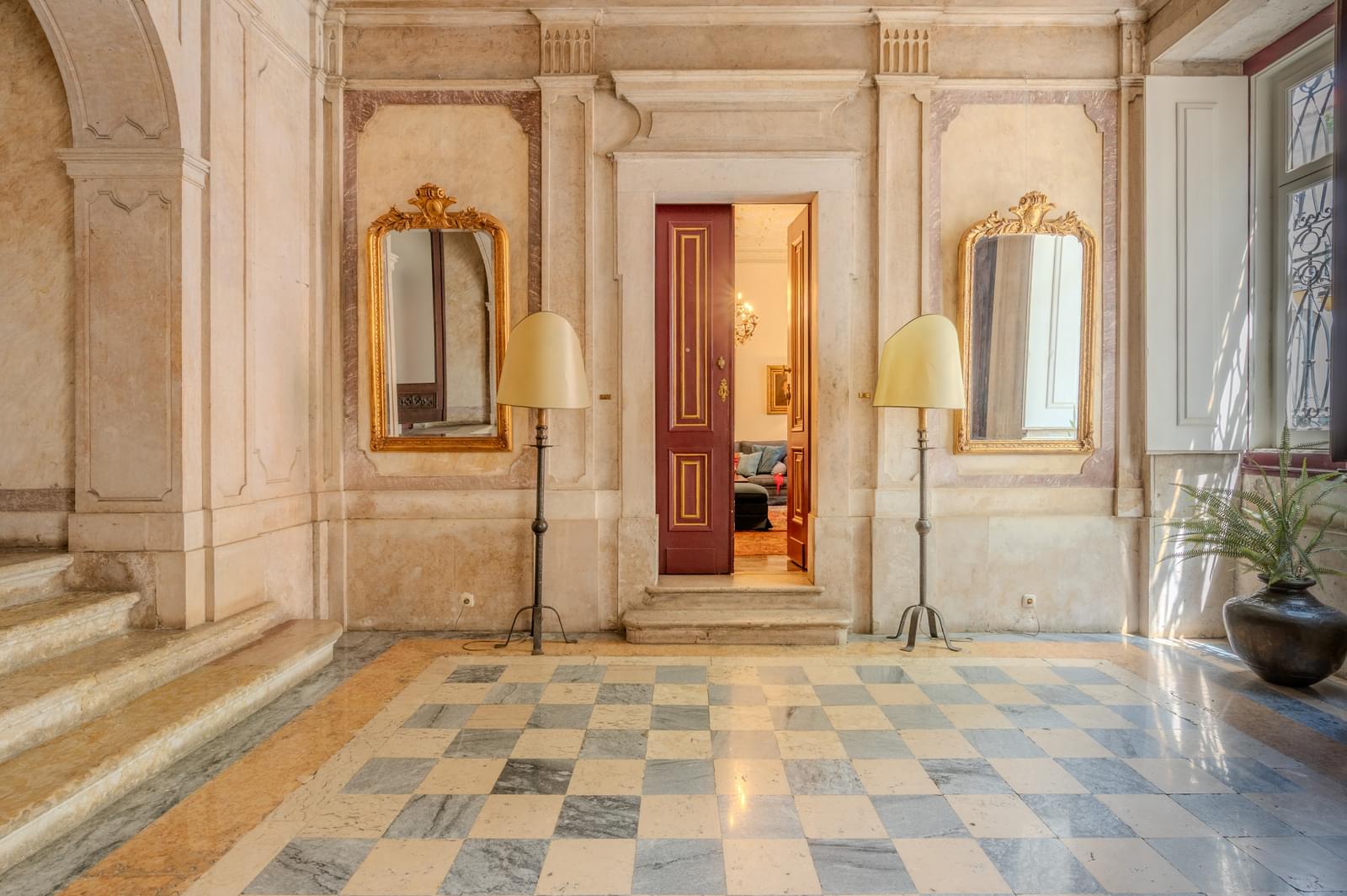 Apartamento T2 + 2 com estacionamento, Santa Catarina, Lisboa - Imagem 1