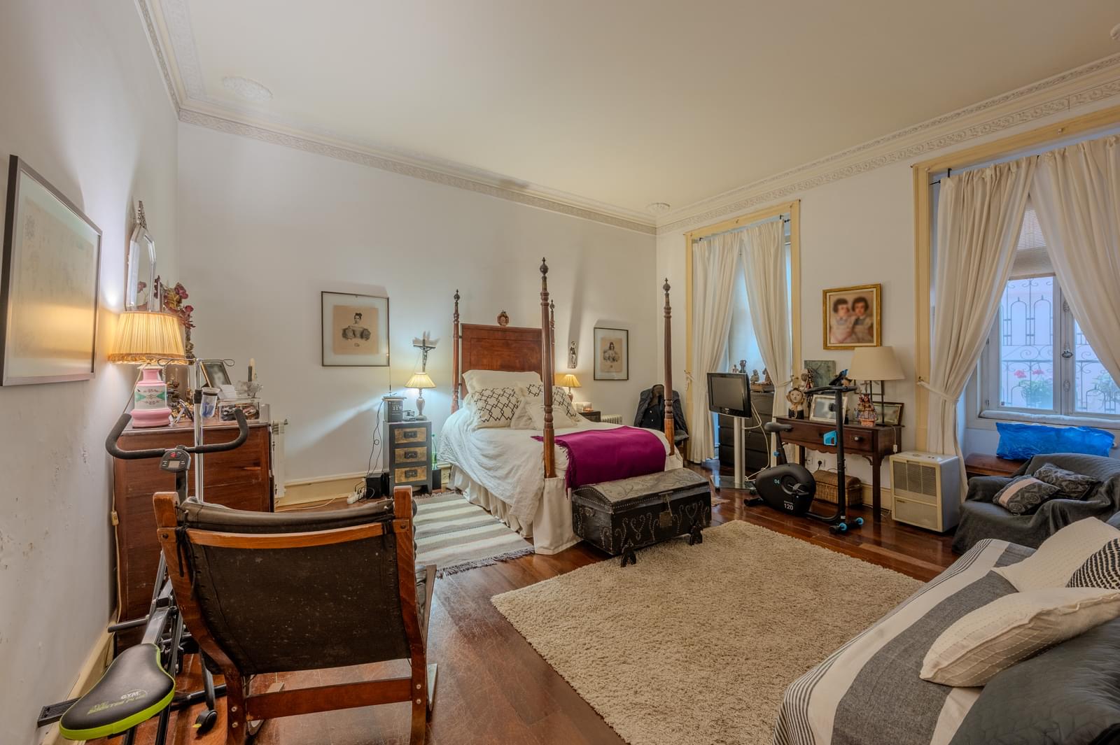 Apartamento T2 + 2 com estacionamento, Santa Catarina, Lisboa - Imagem 19