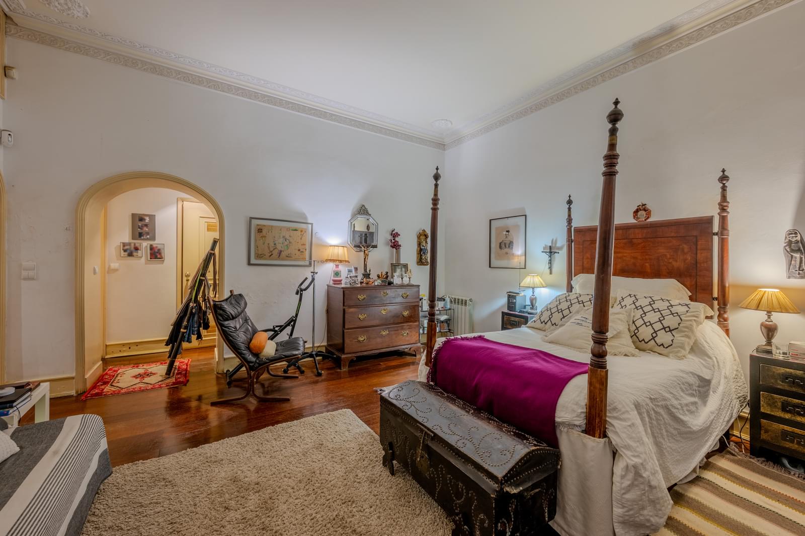 Apartamento T2 + 2 com estacionamento, Santa Catarina, Lisboa - Imagem 20