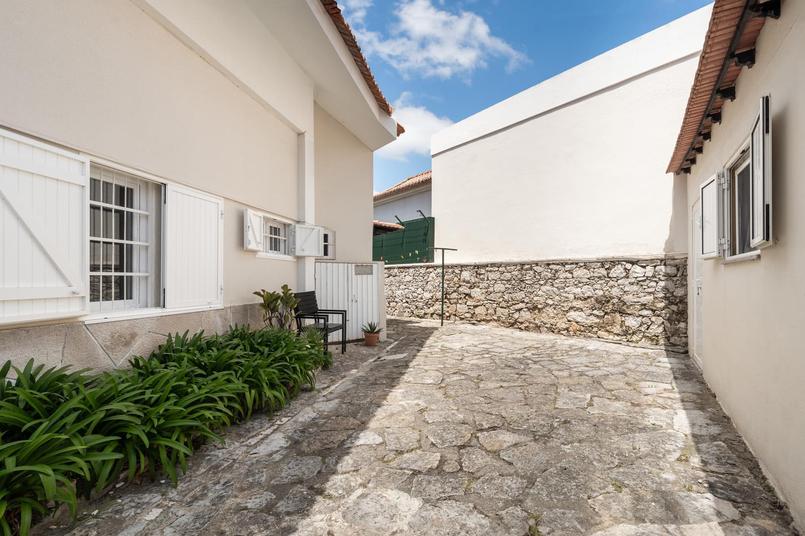 Moradia T3 + 1 com piscina, Estoril, Cascais - Imagem 45