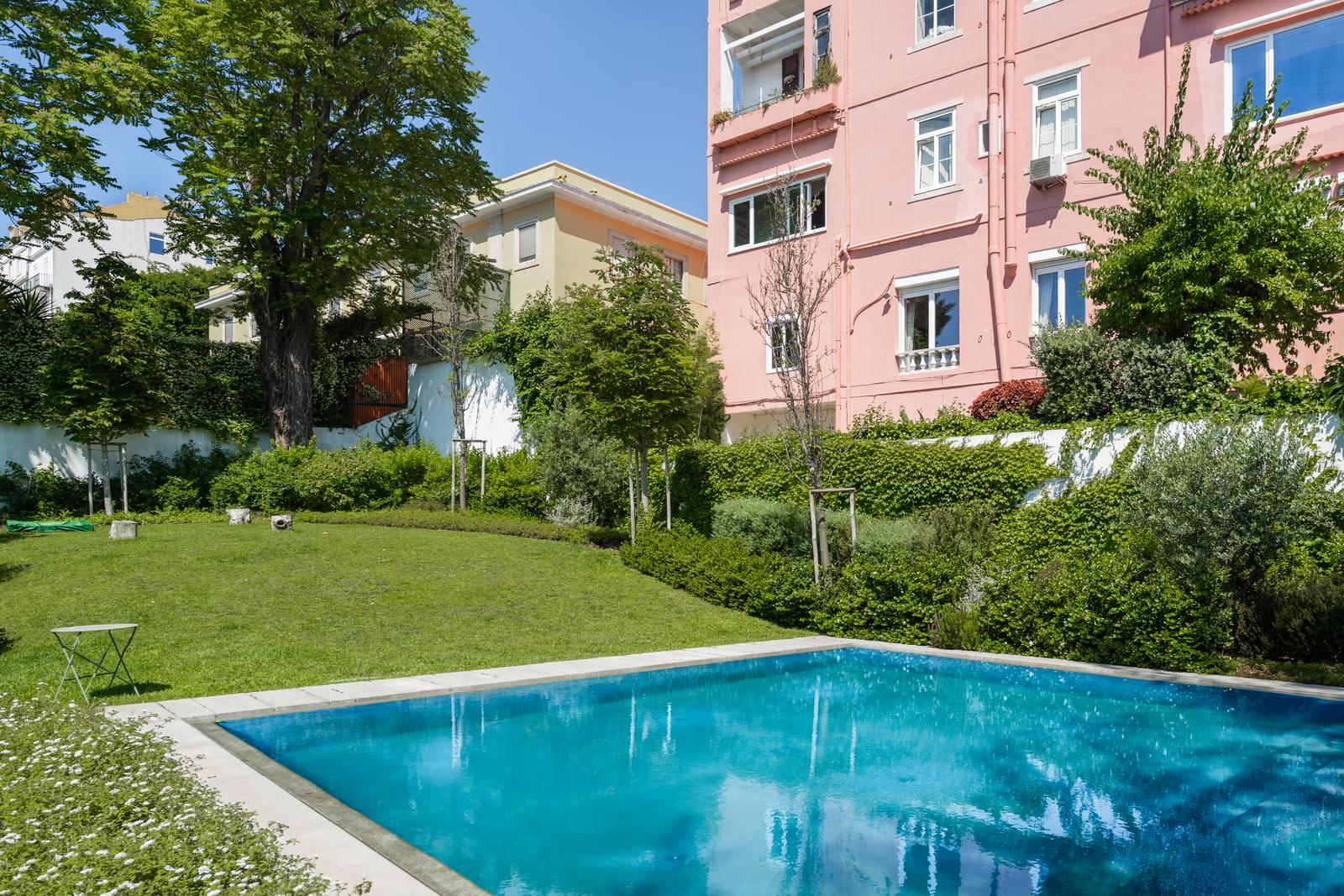 4 Bedroom Apartment/Flat's Image 5