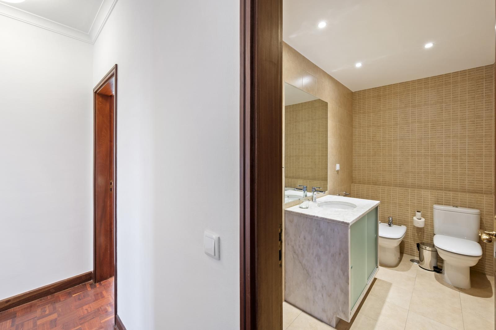 Apartamento T3 com vista, Quinta das Palmeiras, Oeiras - Imagem 17