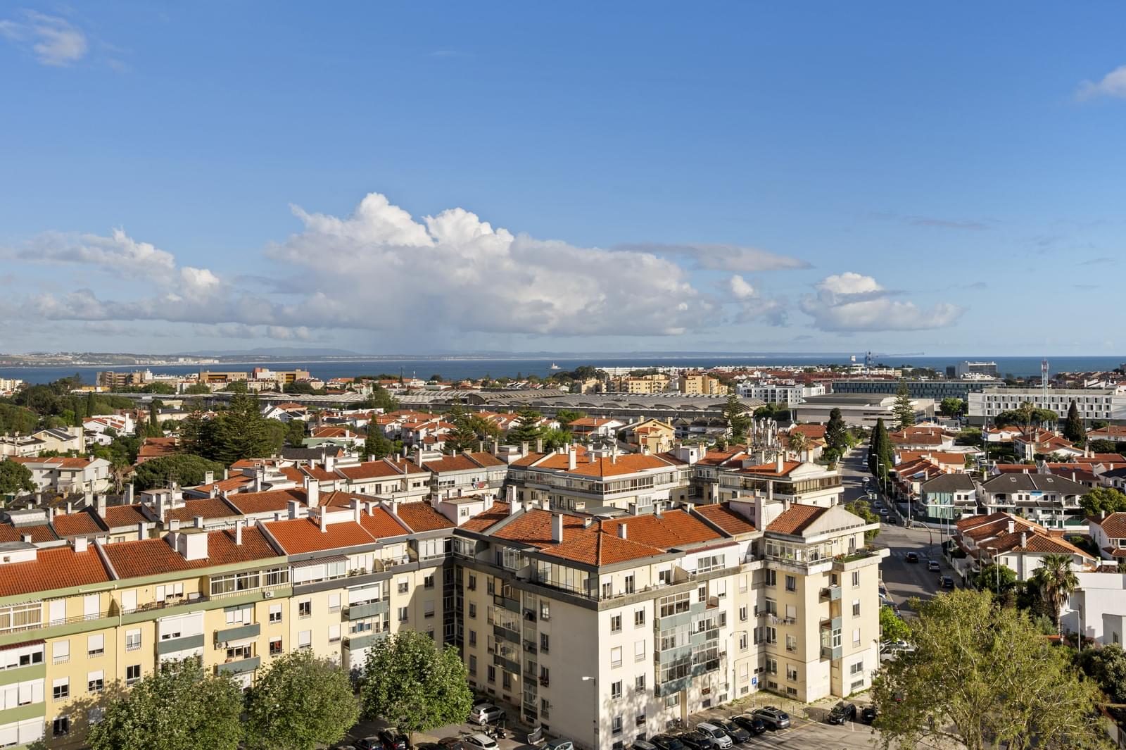 Apartamento T3 com vista, Quinta das Palmeiras, Oeiras - Imagem 1