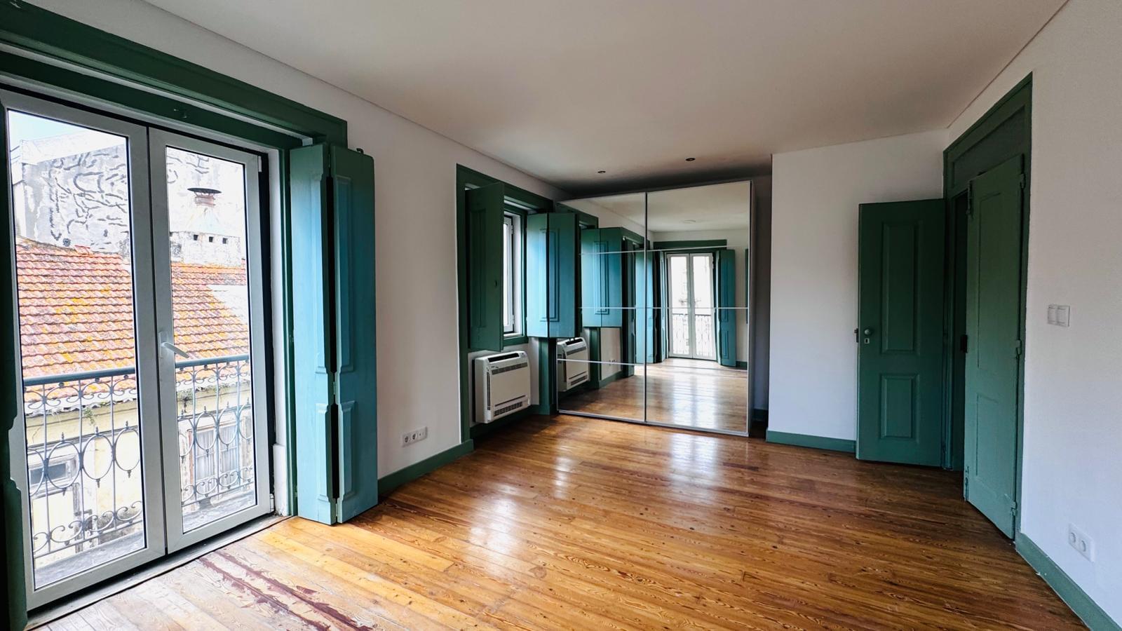 Apartamento T2 com vista, Graça, Lisboa - Imagem 1
