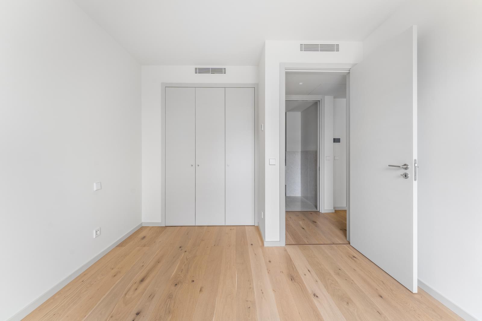 1 Bedroom Apartment/Flat's Image 11