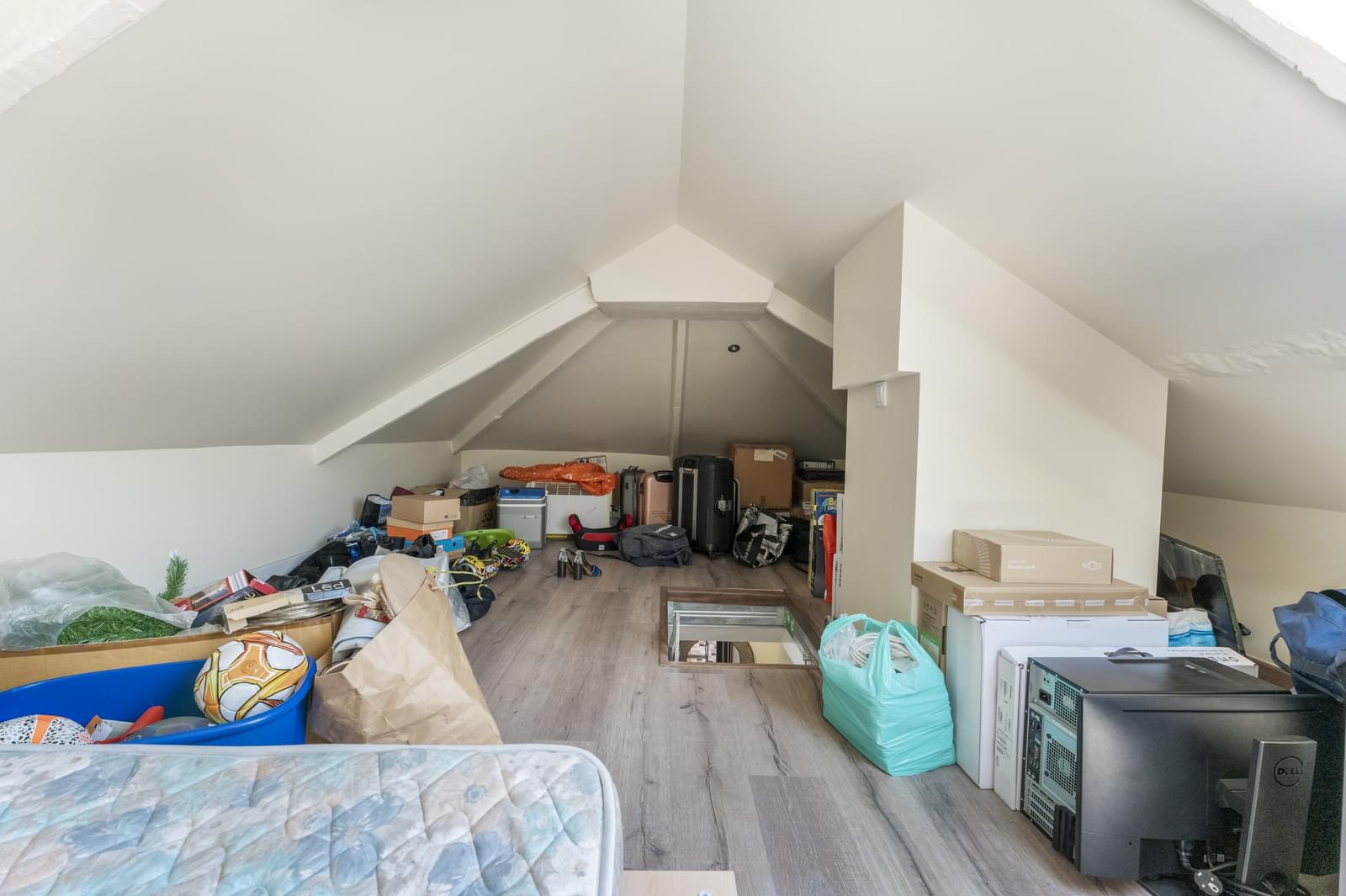 Moradia Geminada T3 + 1 com piscina, Encarnação, Lisboa - Imagem 24