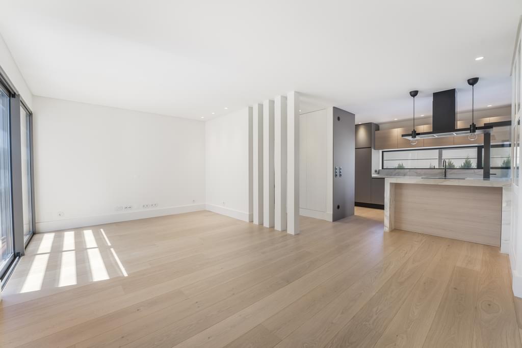 2 Bedroom House with parking, Matarraque, Cascais 1037542932