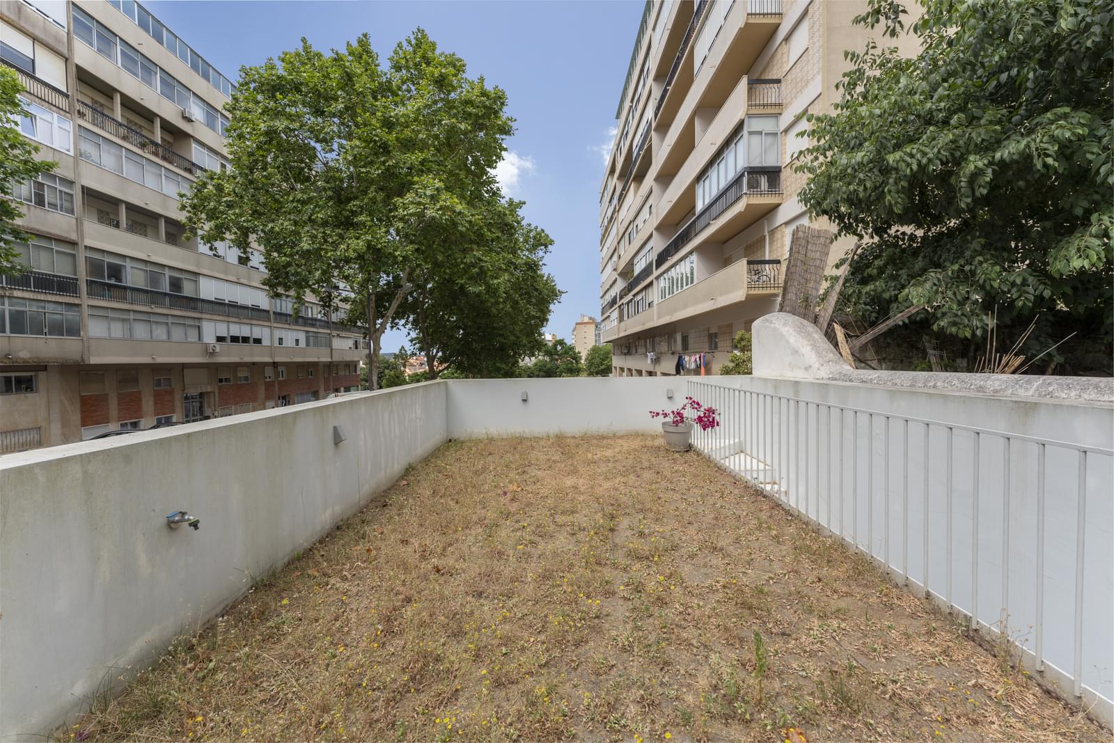 Moradia T3 com jardim, Lisboa - Imagem 3