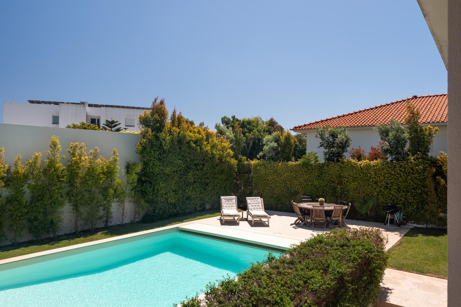 Moradia T6 com piscina, Areia, Cascais - Imagem 3