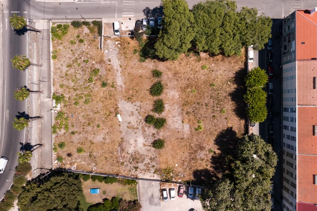Urban land 3615 m2, Odivelas 4003427730