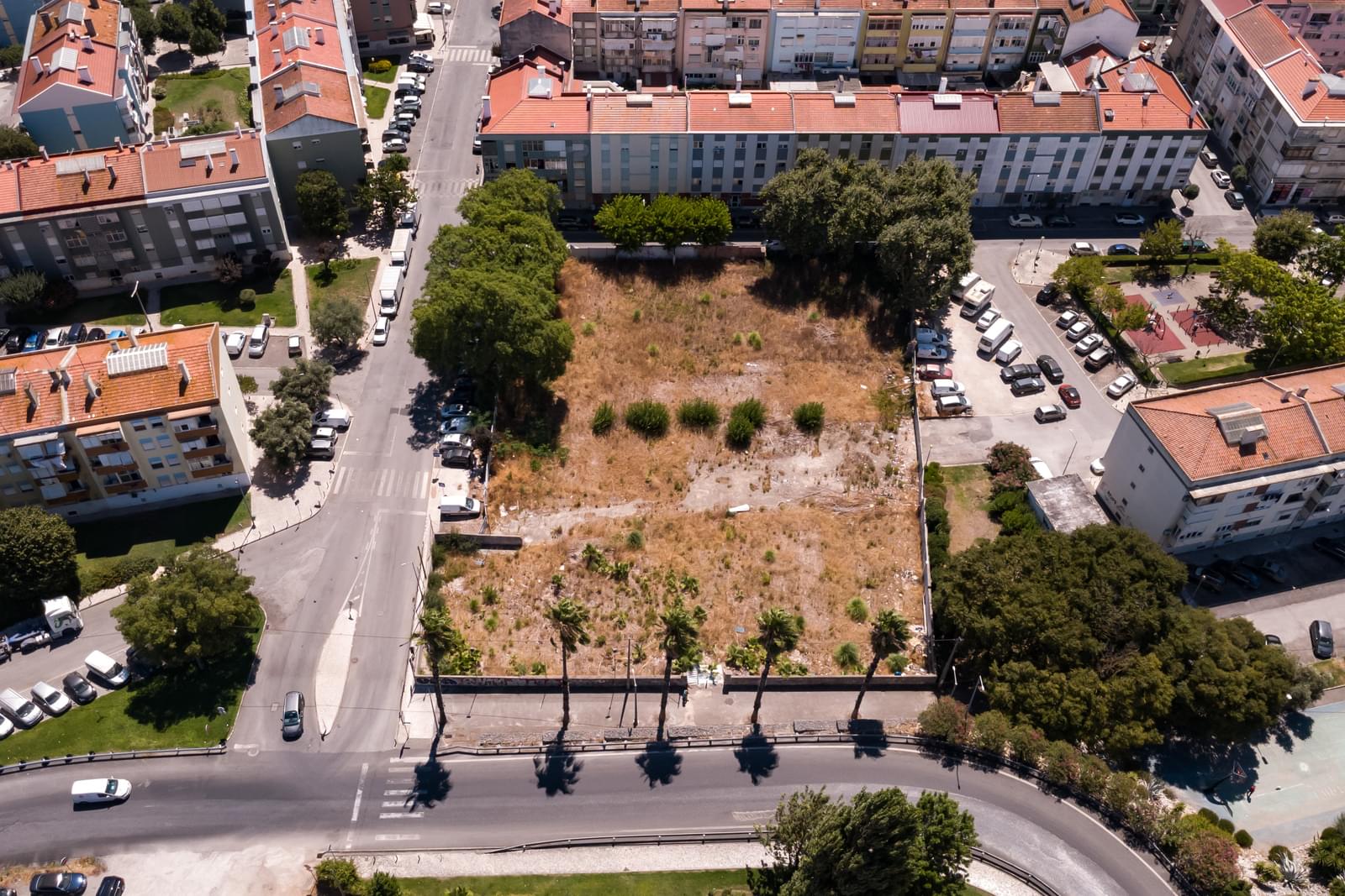 Terreno Urbano 3615 m2, Odivelas - Imagem 1