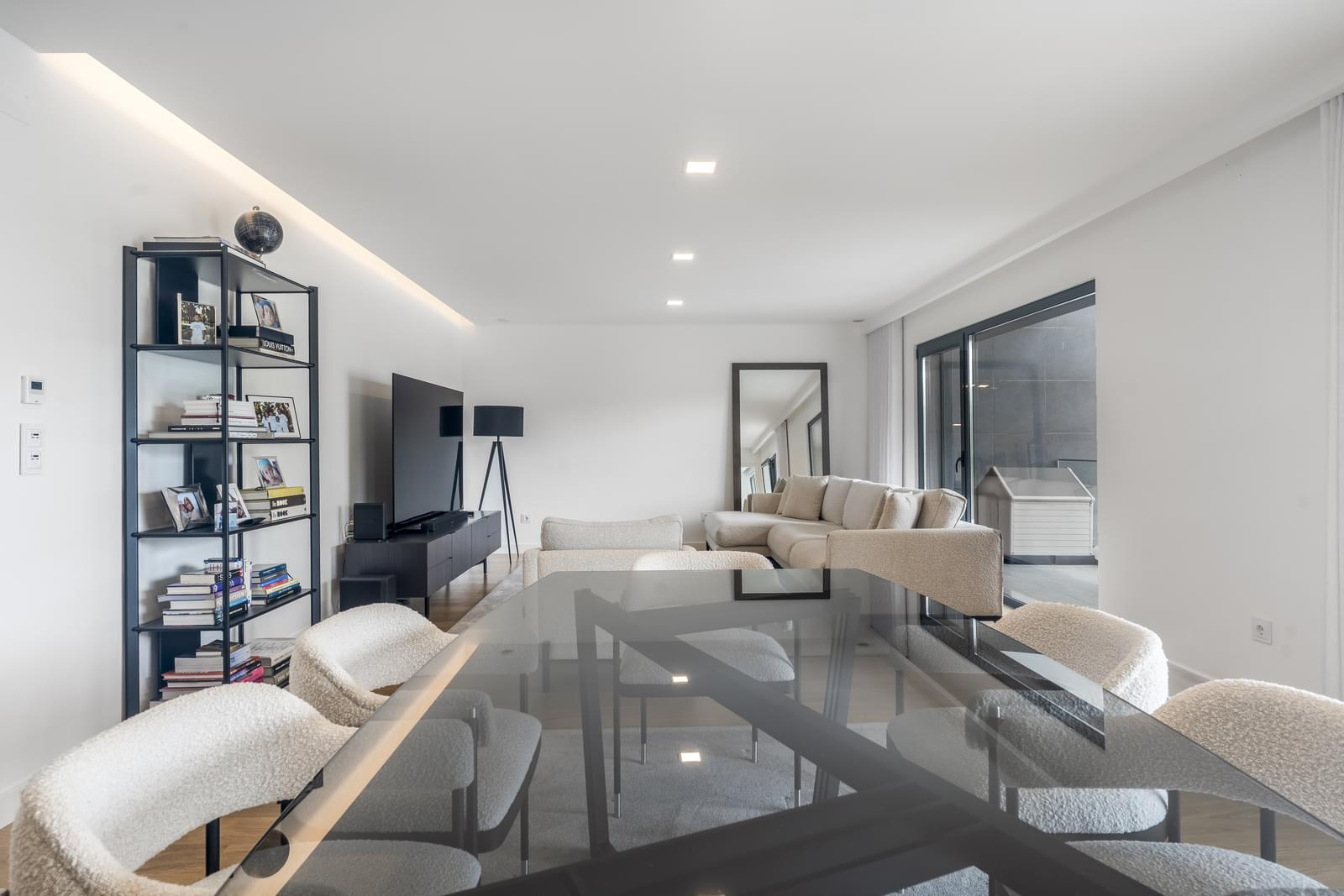 Apartamento T3 com estacionamento, Porto Salvo, Oeiras - Imagem 9