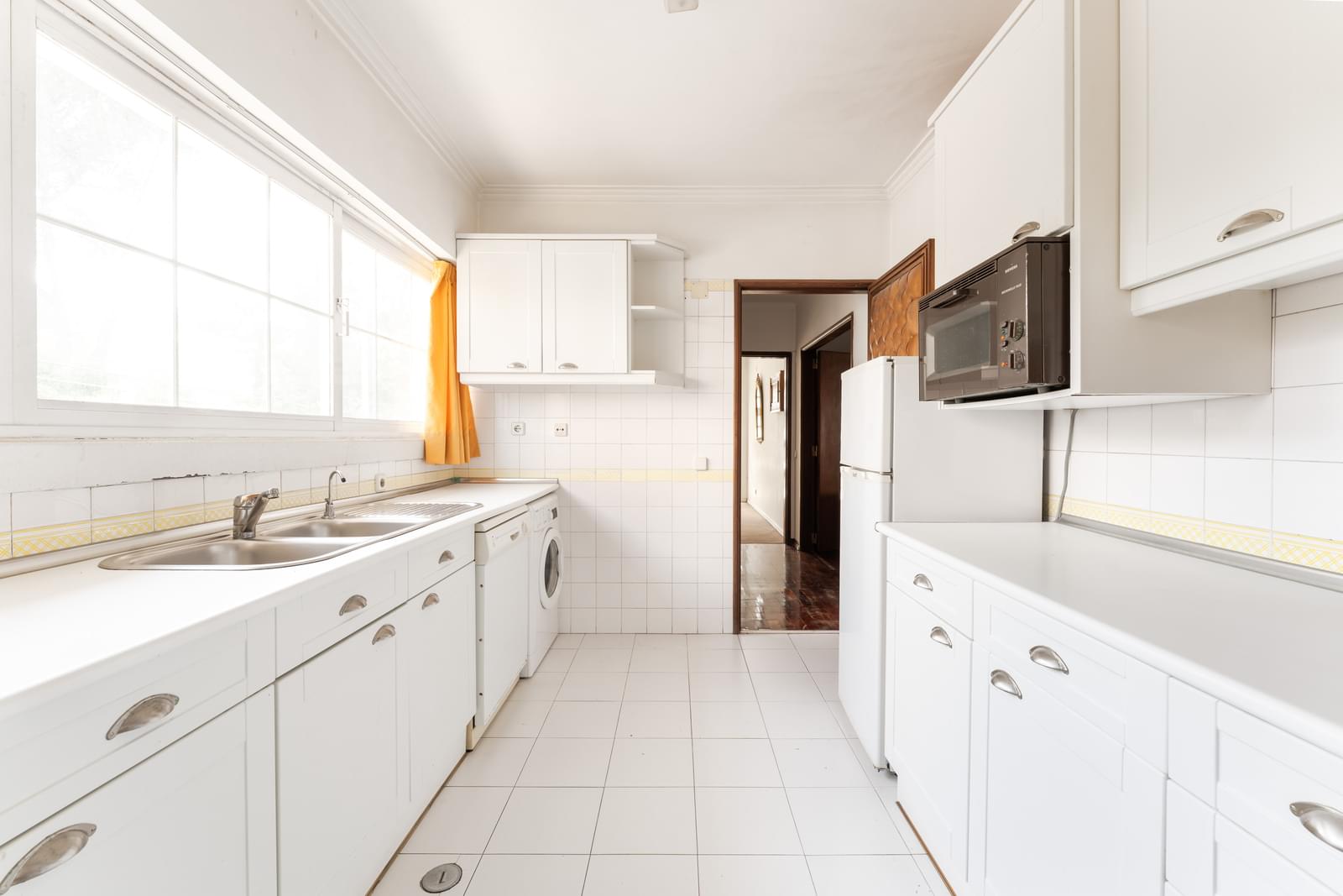 Apartamento T2 + 1 com vista, Paço de Arcos, Oeiras - Imagem 3
