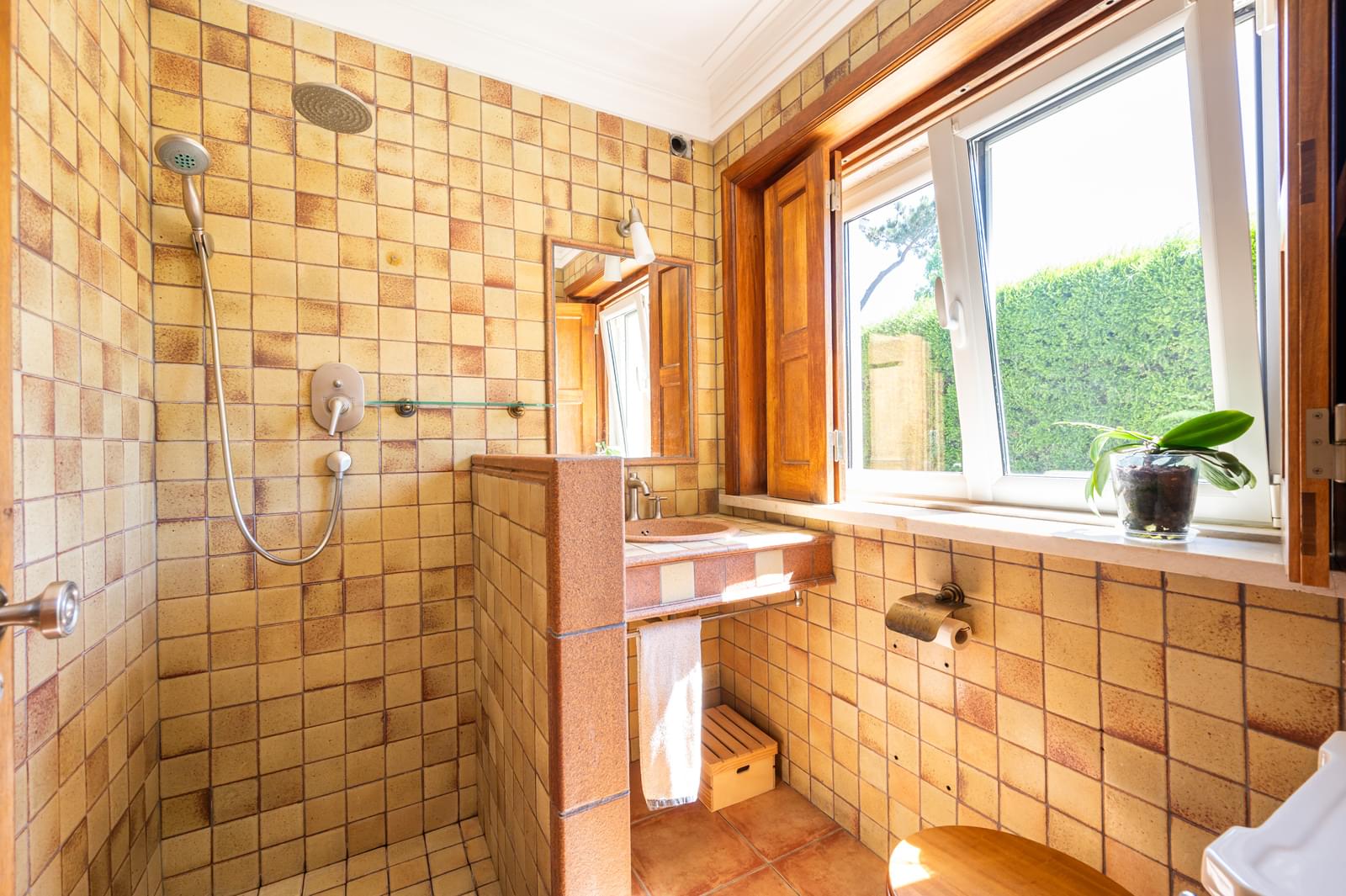 Moradia T5 + 5 com piscina, Aroeira, Almada - Imagem 31