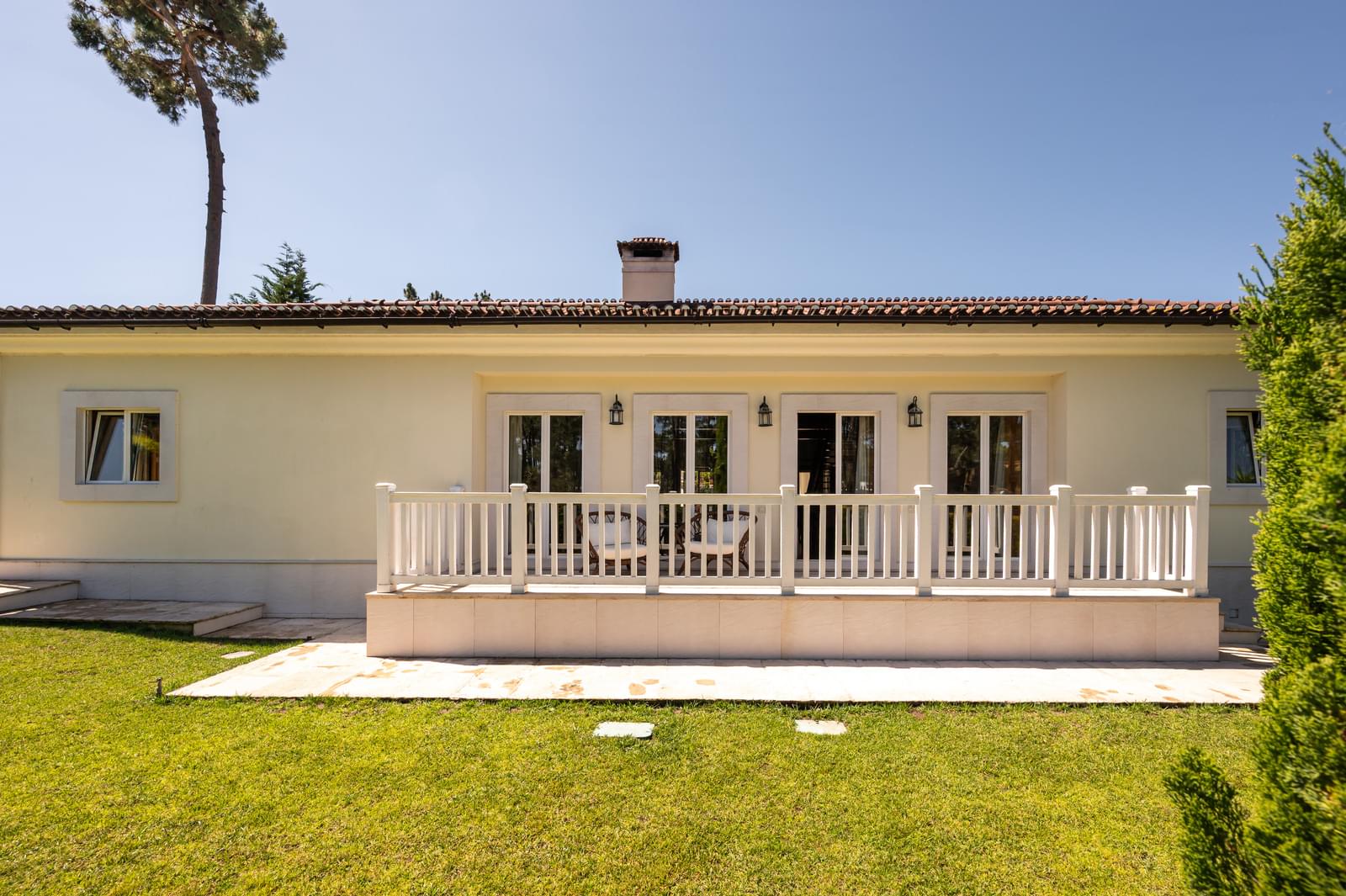 Moradia T5 + 5 com piscina, Aroeira, Almada - Imagem 4