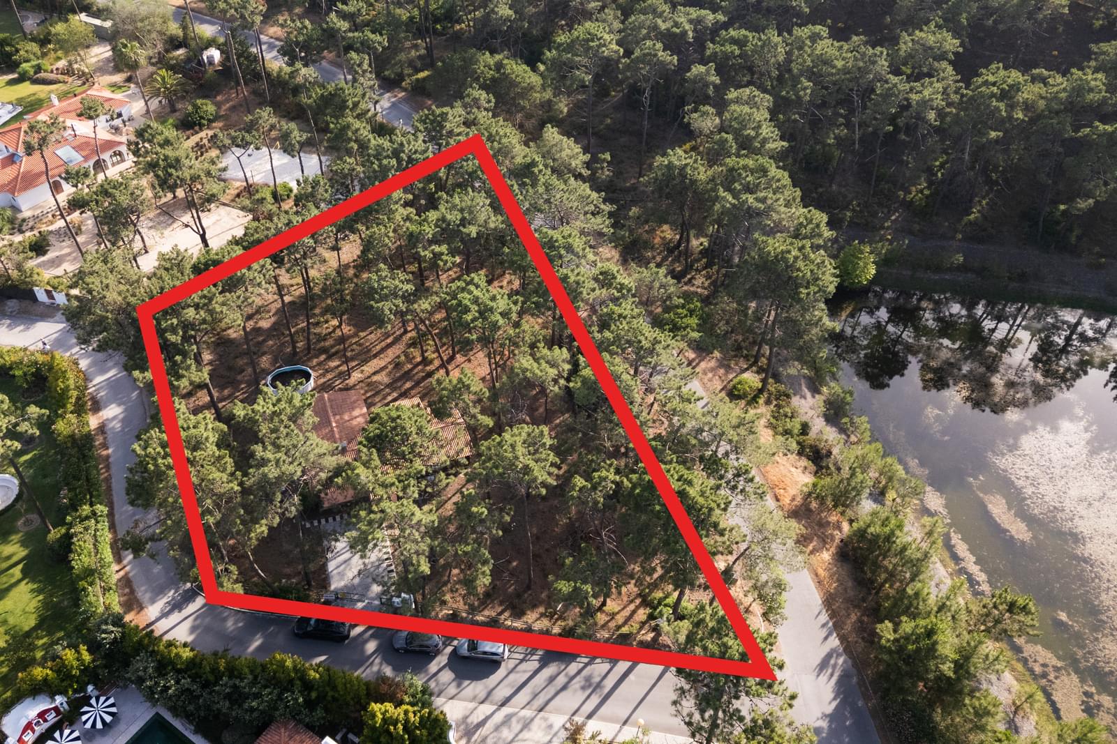 Terreno 2800 m2, Aroeira, Almada - Imagem 1
