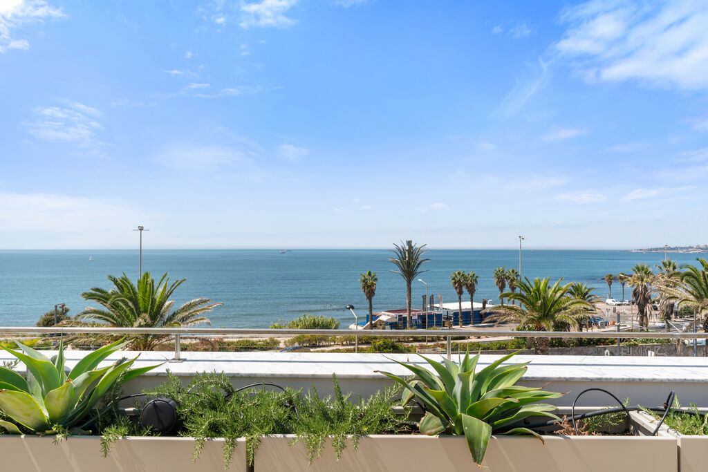 4 Bedroom Penthouse with swimming pool, São Pedro do Estoril, Cascais