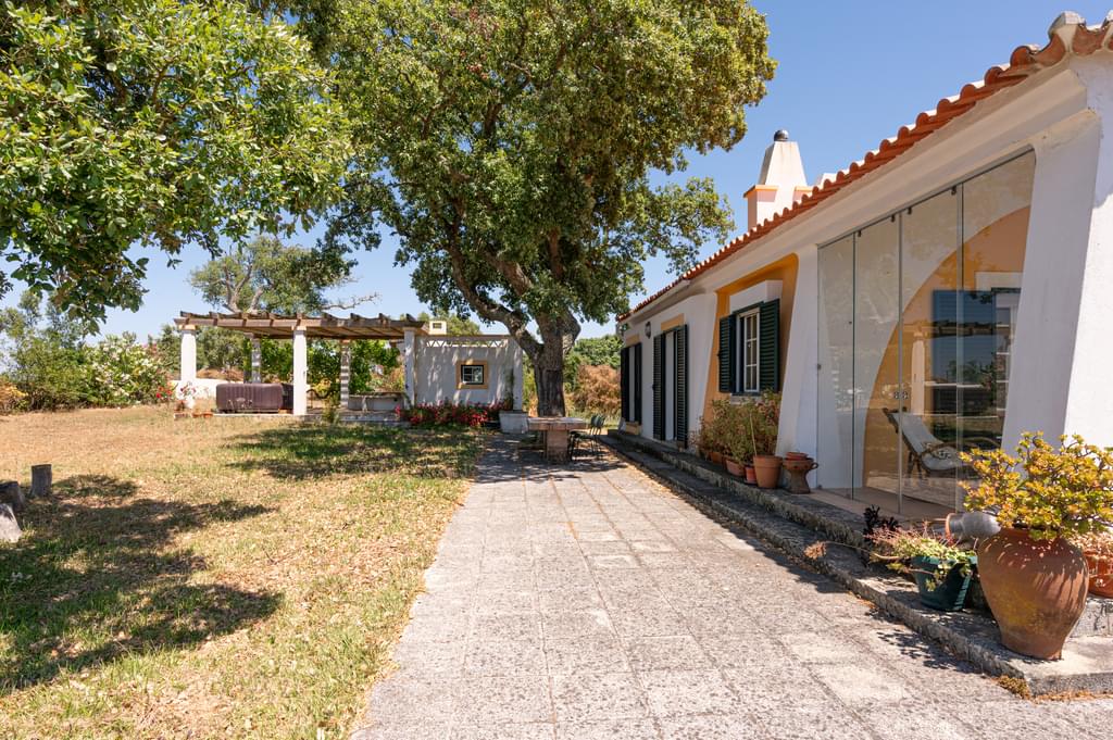 4 Bedroom Detached house with garden, Sobreiras Altas, Grandola 898959821