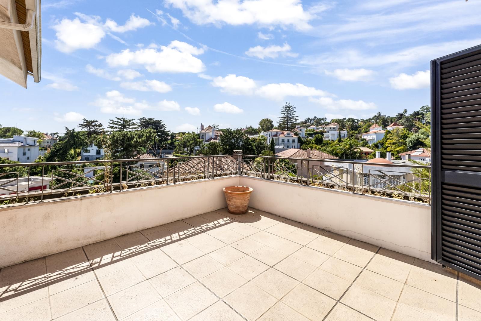 Apartamento T3 com estacionamento, Estoril, Cascais - Imagem 2