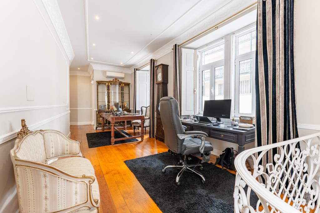 4 Bedroom Triplex with swimming pool, Pena, Lisboa 1315781225