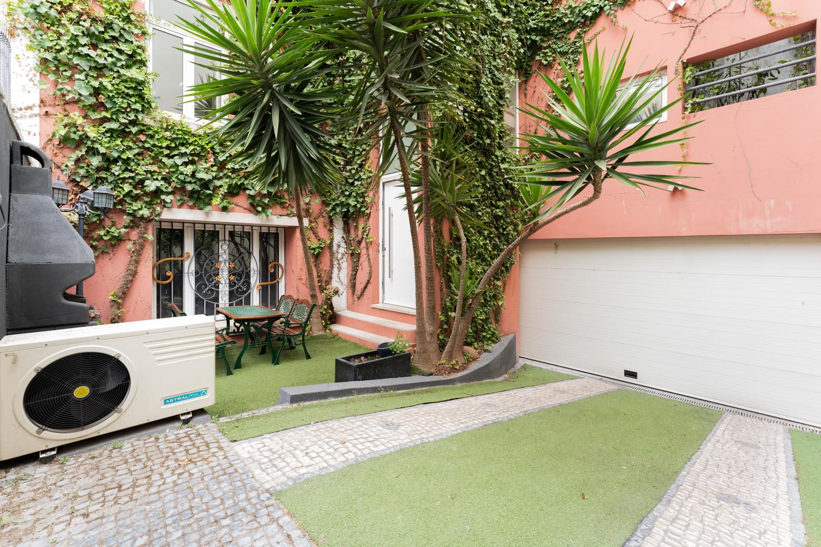 Moradia em Banda T4 + 1 com piscina, Pena, Lisboa - Imagem 39