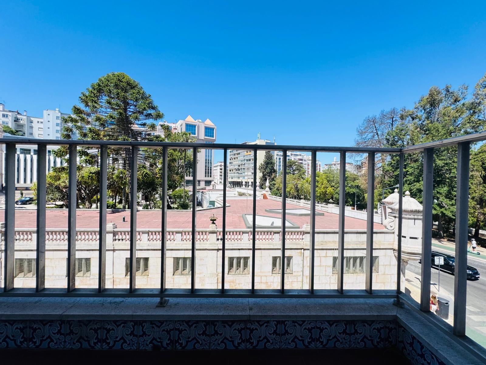 Apartamento T3 com varanda, Avenidas Novas, Lisboa - Imagem 5